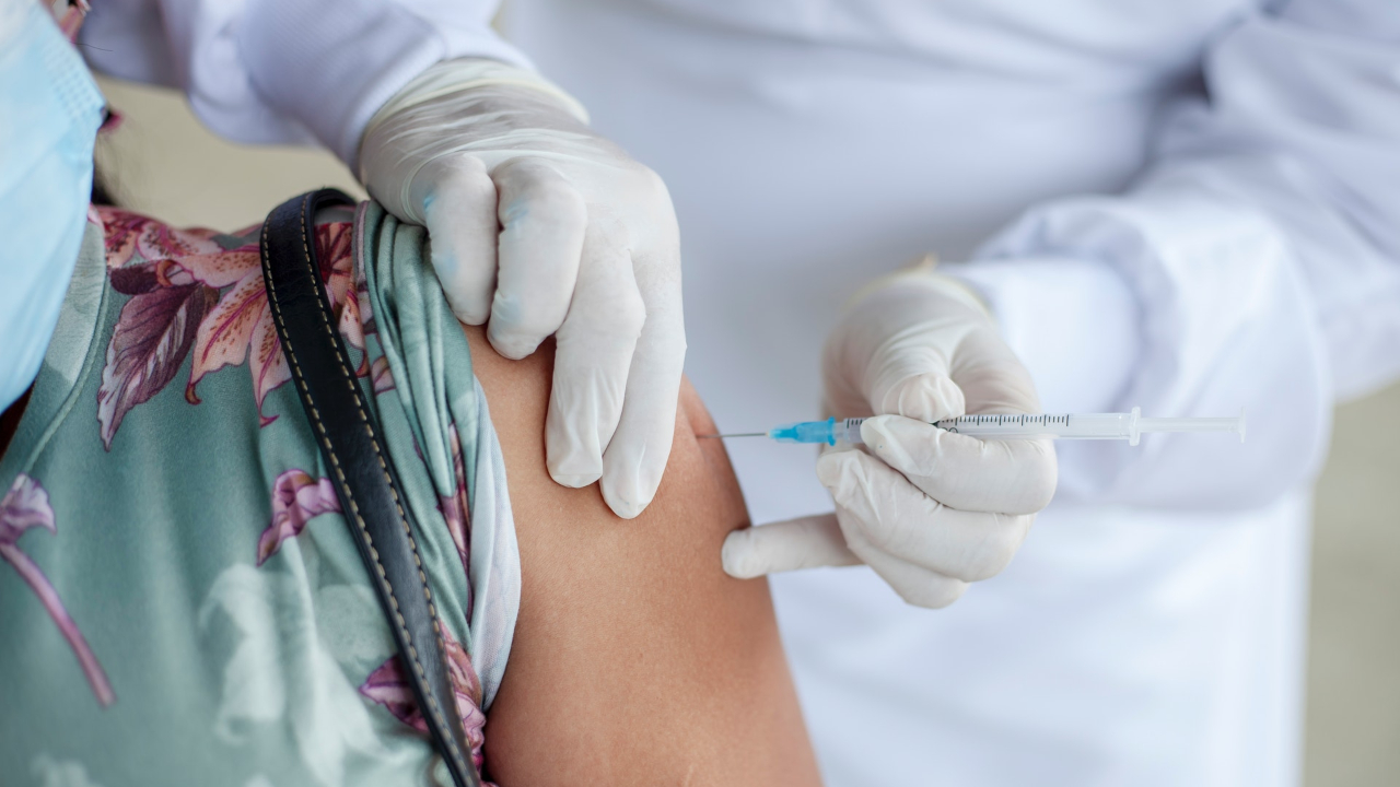 Vacina contra HPV pode reduzir casos de câncer cervical em quase 90%, aponta estudo