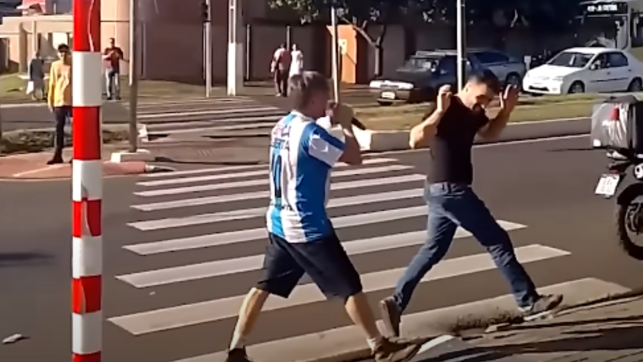 Em briga, Arthur do Val apanha de Emerson Miguel Petriv