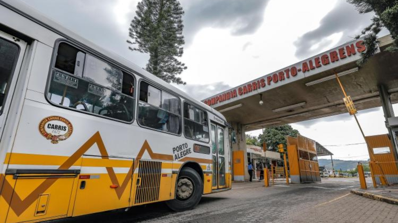 Empresa de transporte desenvolvida por Dom Pedro II será privatizada em Porto Alegre