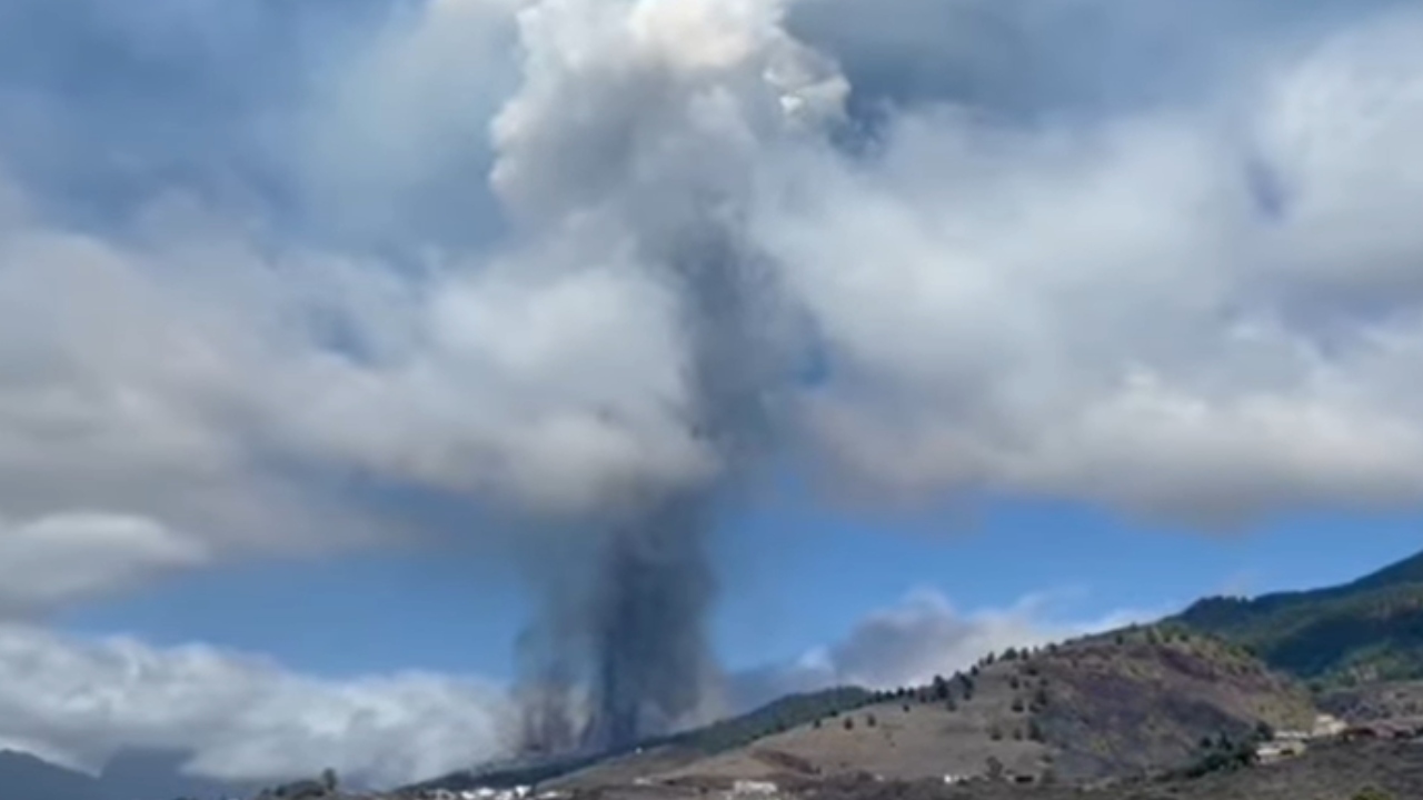 Vulcão entra em erupção em La Palma, Ilhas Canárias