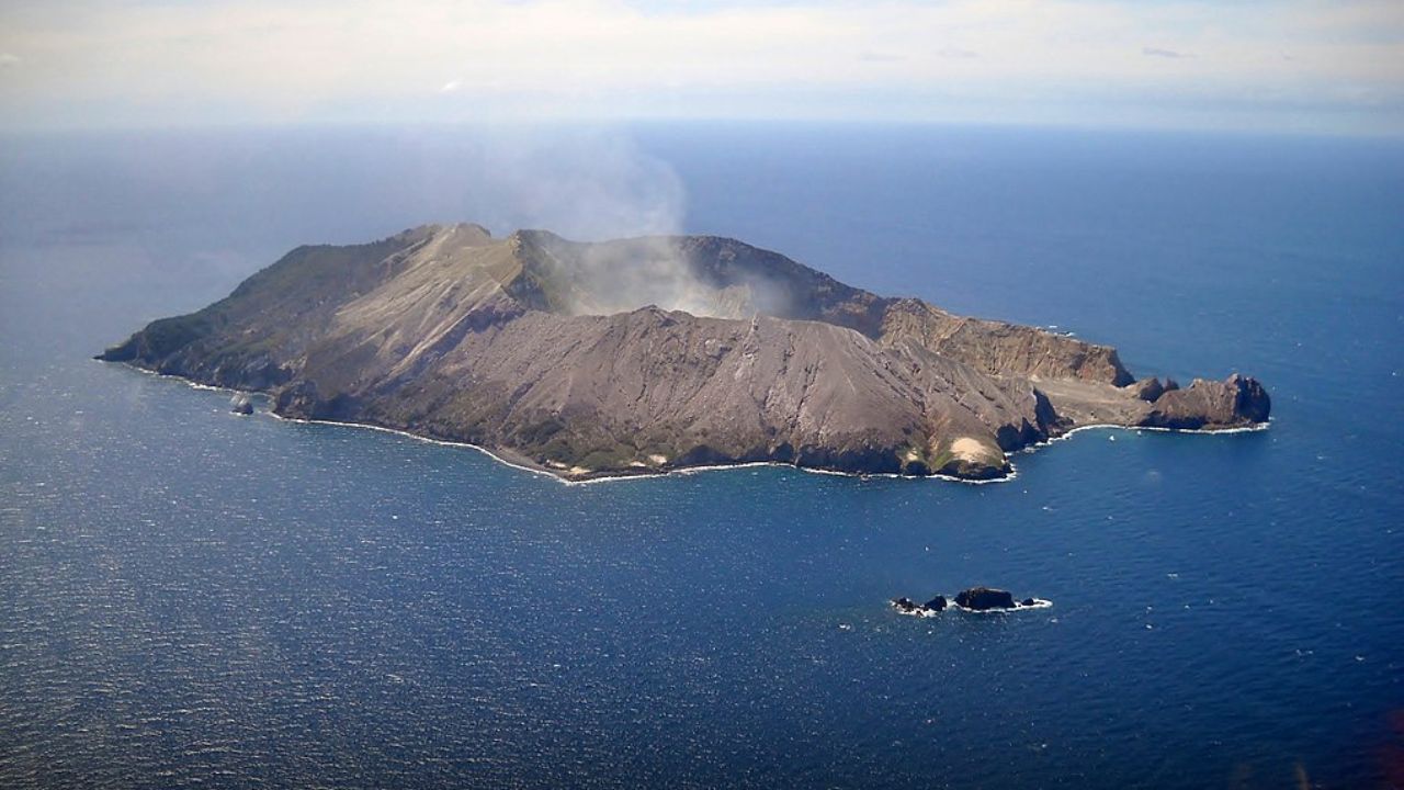 Turismo de risco: Donos de vulcão negam responsabilidade por mortes após erupção fatal