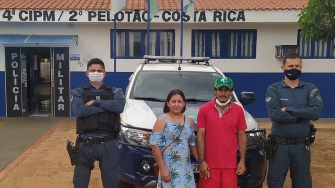 Casal do MS encontra envelope com 2 mil reais e aciona polícia para identificar dono
