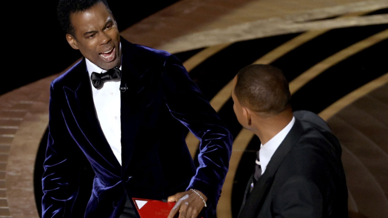 Will Smith foi convidado a se retirar do Oscar após tapa, mas se recusou