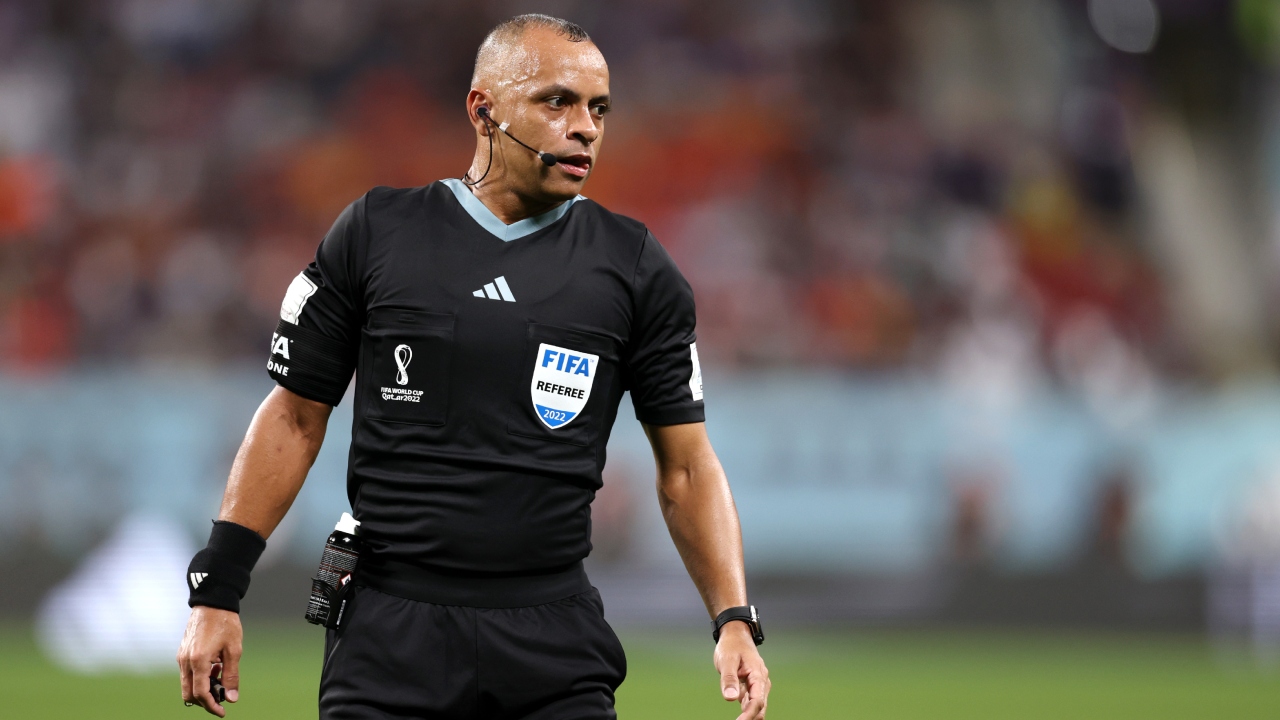 Árbitro brasileiro tem chances de apitar a final da Copa do Mundo