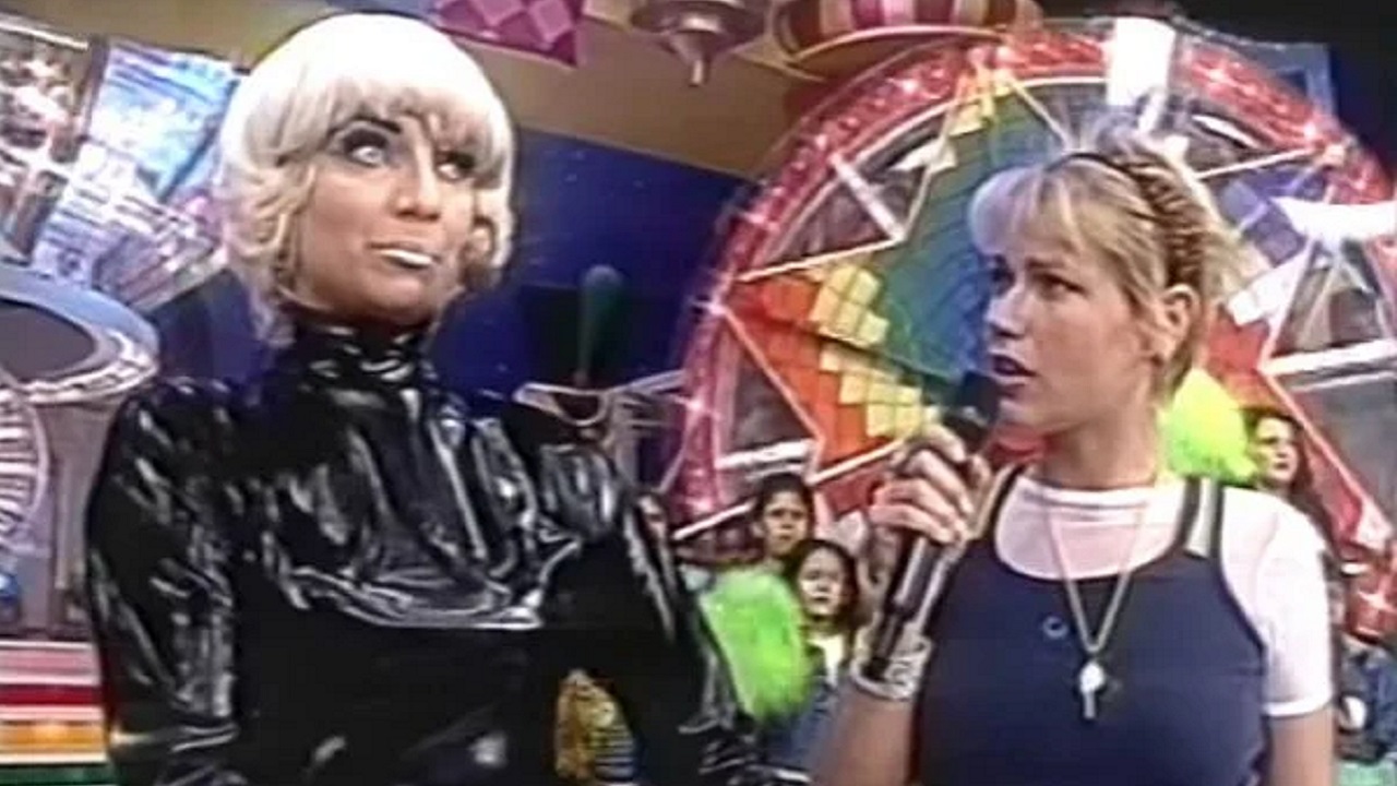 Xuxa fala sobre previsões falhas de ‘robô do futuro’ feitas em seu programa
