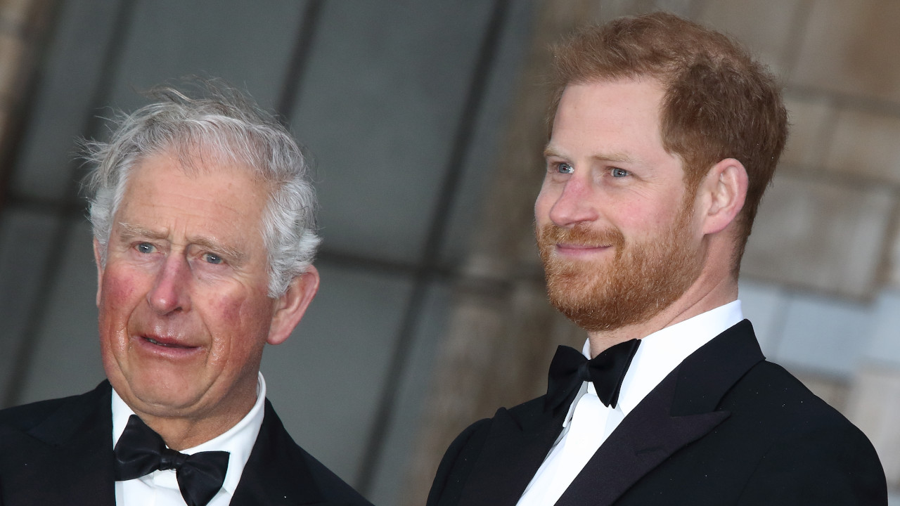 Príncipe Charles pagará mesada para Meghan e Harry durante um ano