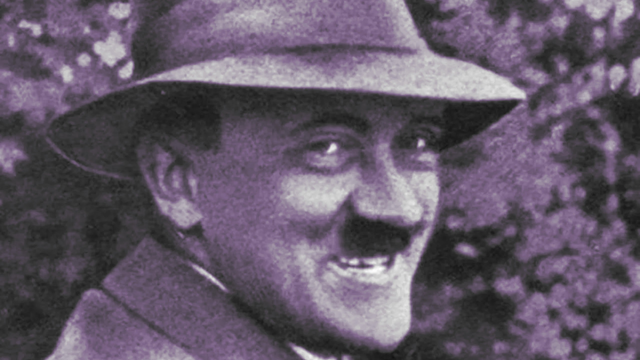 Hitler chamava de idiota quem confundia o nazismo com esquerda