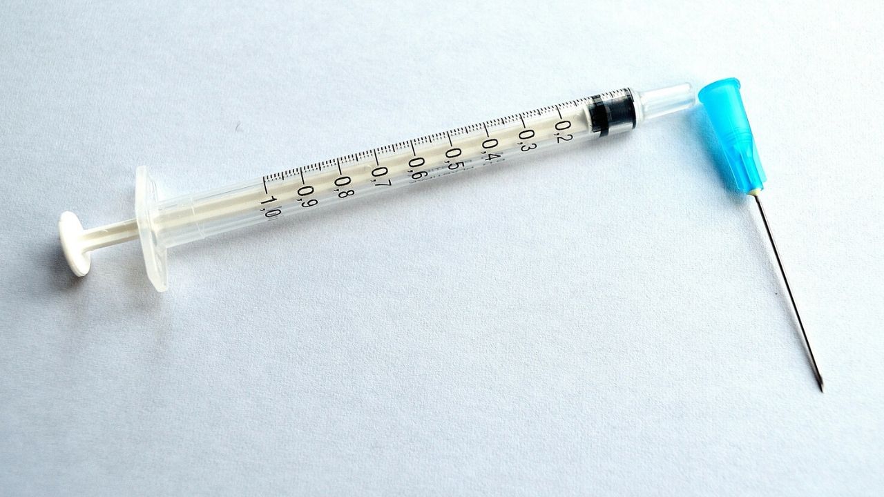 USP abre programa de voluntariado para testes de vacina contra HIV
