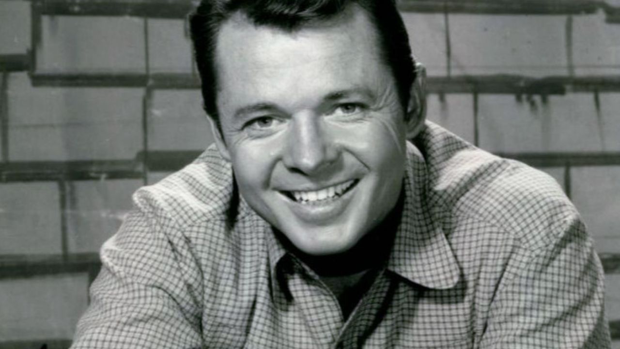 O artista que foi da Guerra à Hollywood e morreu de forma trágica: conheça Audie Murphy