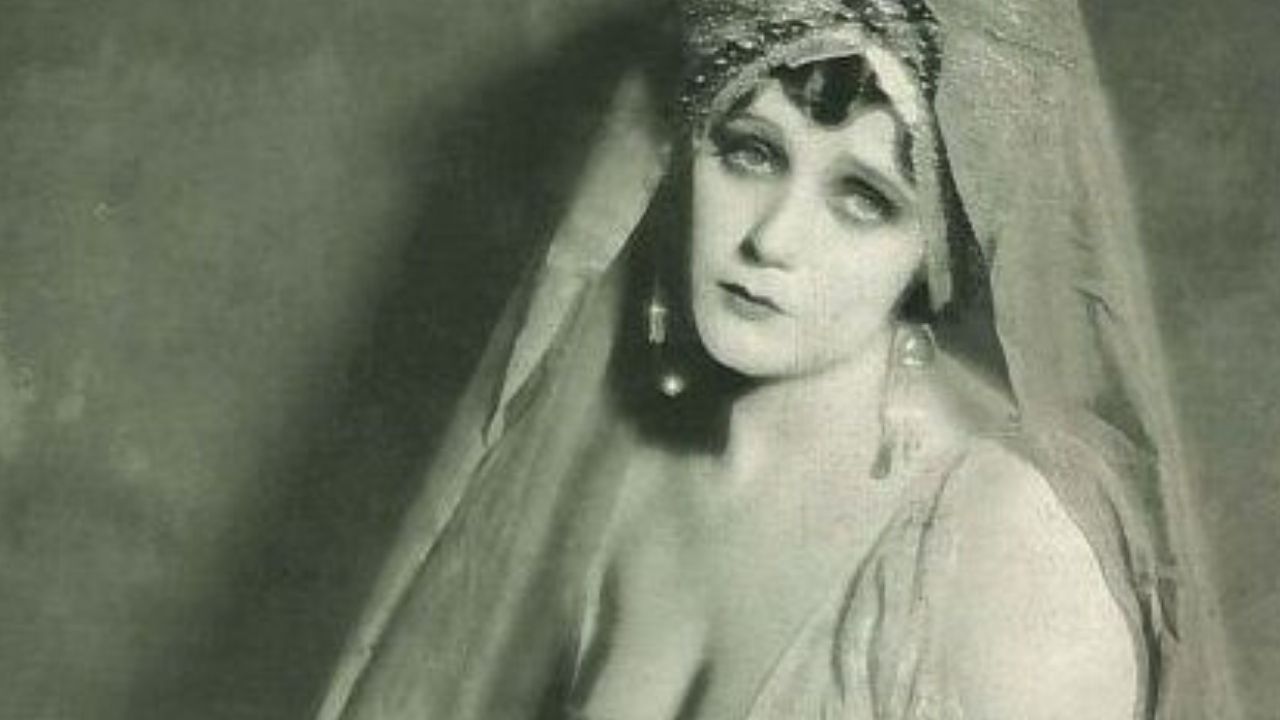 Corações partidos, vício e segredos: a transtornada vida íntima da atriz Barbara La Marr