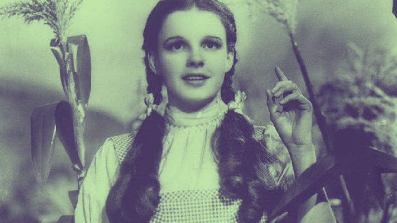 Por trás das câmeras: Como atrizes de Hollywood seriam forçadas a abortar