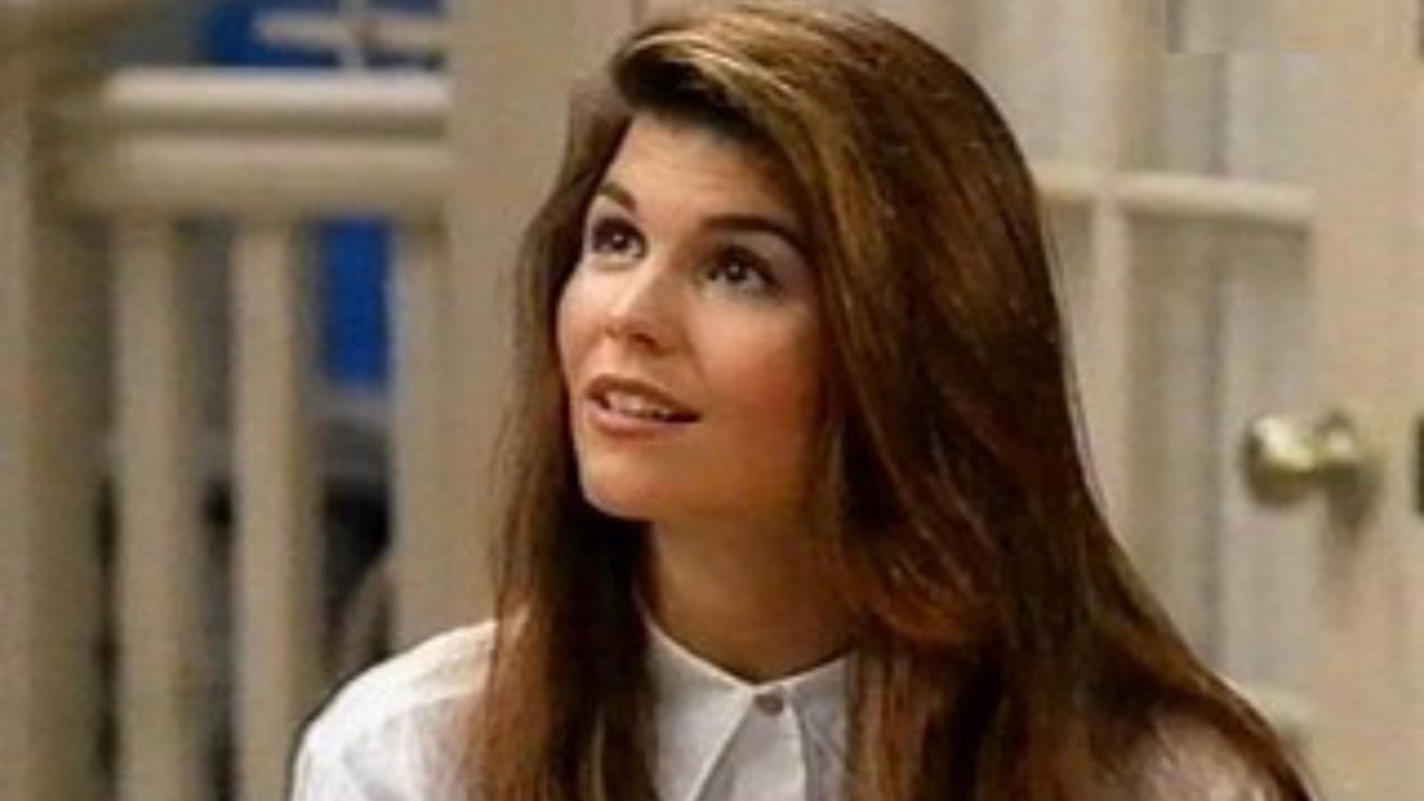 Lori Loughlin: de estrela televisiva a condenação por esquema fraudulento