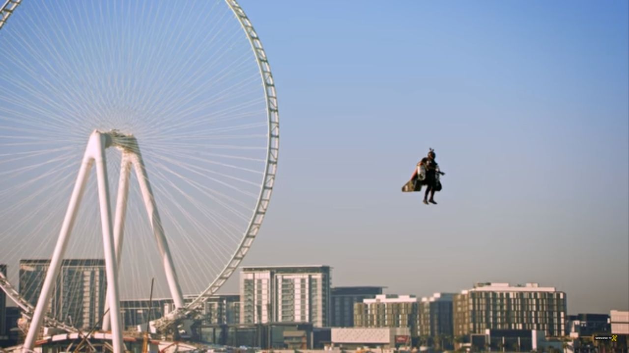 Homem de ferro da vida real: Francês realiza voo surreal com foguetes em Dubai