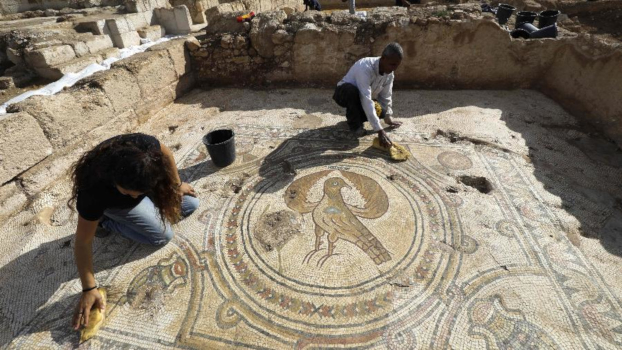 Arqueólogos encontram igreja bizantina do século 6