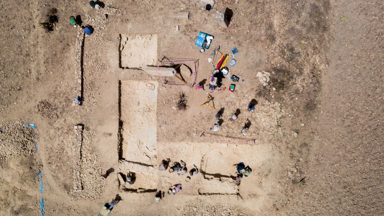 Muros de igreja milenar são encontrados na Etiópia