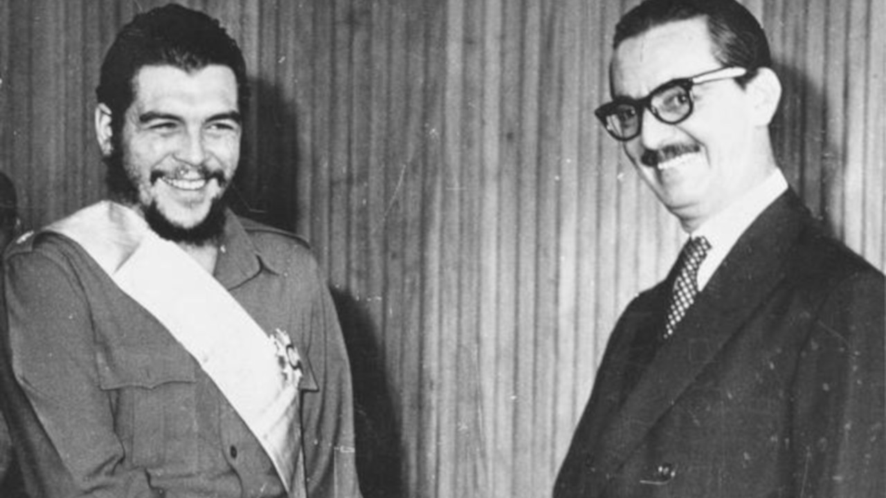 Na Guerra Fria, Jânio Quadros homenageou Che Guevara