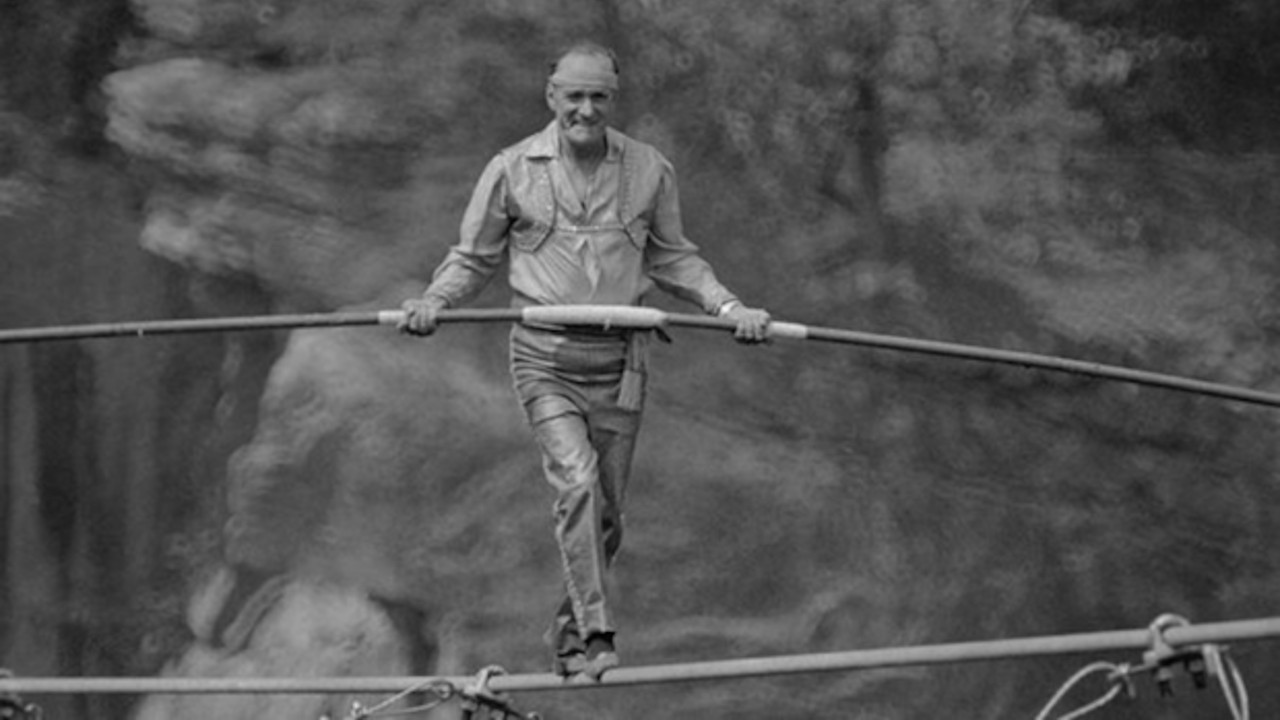 Há 42 anos, o equilibrista Karl Wallenda chocava o mundo com a sua morte televisionada
