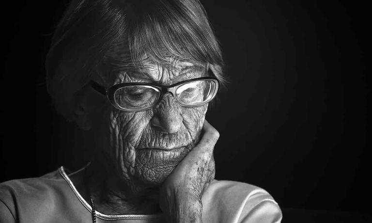 Aos 106 anos, morre a secretária de Goebbels