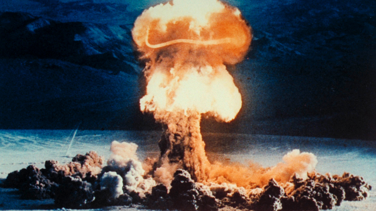 Guerra Fria: A ameaça constante do apocalipse nuclear
