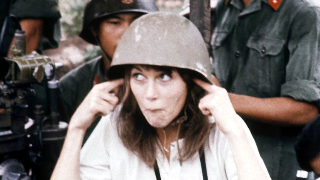 Hanoi Jane: Em plena guerra, Jane Fonda fez uma visita amigável ao Vietnã comunista