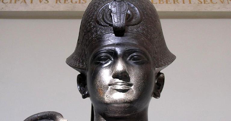 Escavações no Egito revelam “salão de festas” do faraó Ramsés II