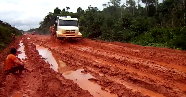 Transamazônica: faraônico atoleiro