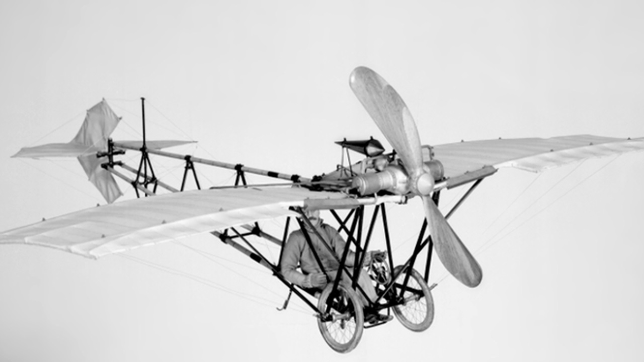 Demoiselle de Santos Dumont: O primeiro avião que conta