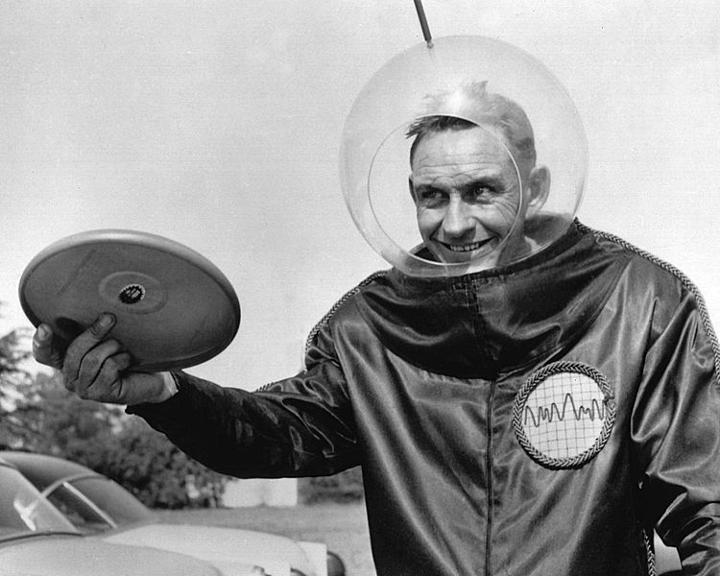 Há 61 anos, o Frisbee era lançado para o sucesso