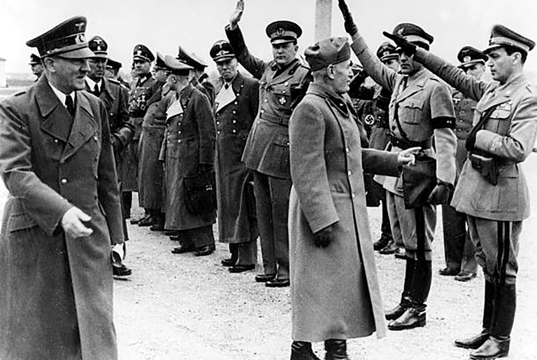 Grupo de nazistas ainda recebe pensão por fidelidade à Hitler