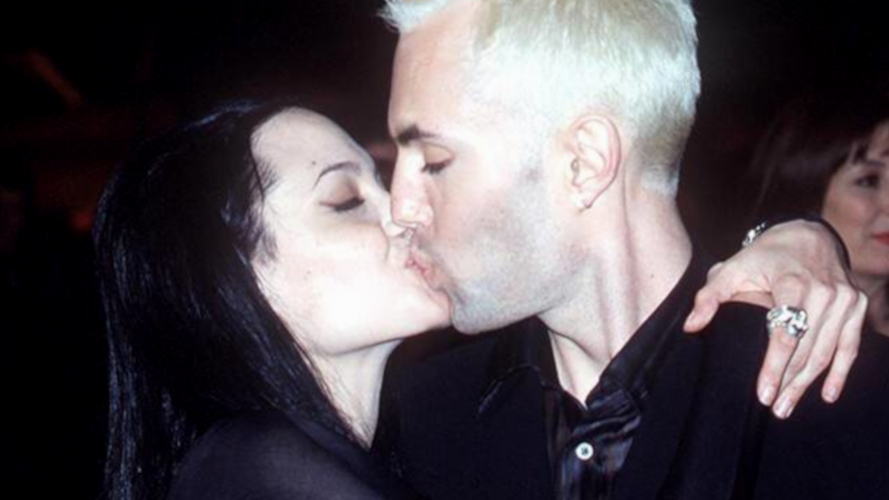 Da recusa de Marlon Brando ao beijo de Angelina Jolie: Os 5 momentos mais bizarros do Oscar