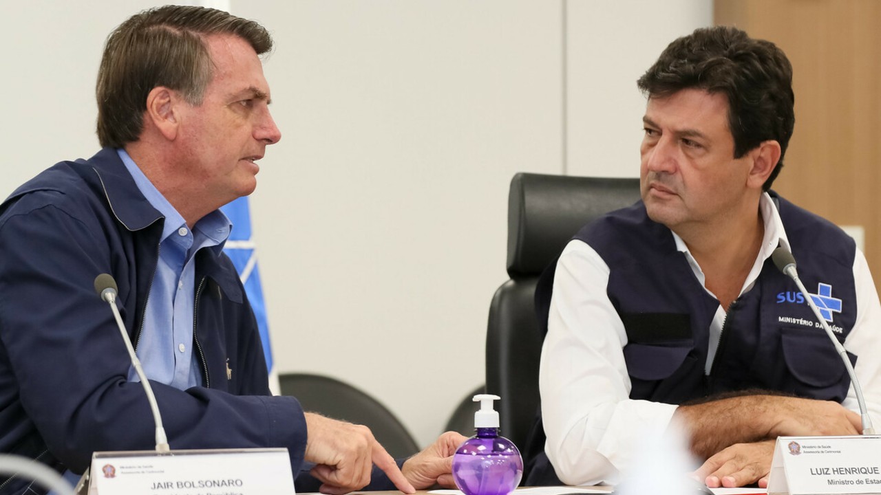 Bolsonaro tentou interferir na bula dos remédios de cloroquina, denuncia Mandetta
