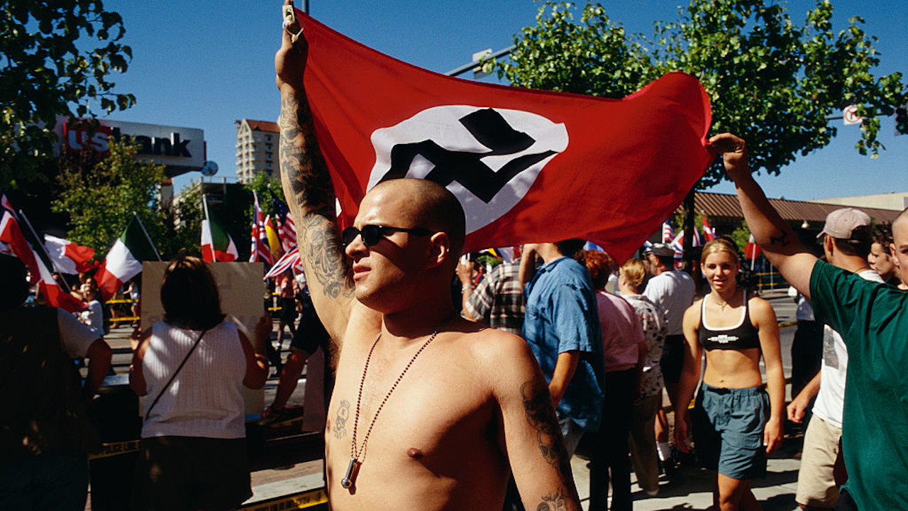 Pessoas que moram perto de campos de concentração tem maior probabilidade de espalhar ideais racistas, diz estudo
