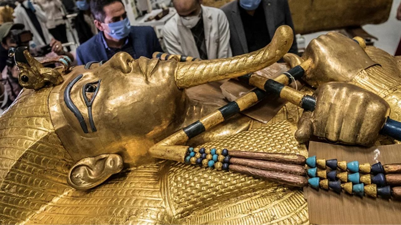 Grande Museu Egípcio disponibiliza imagens de restauração de relíquias antigas