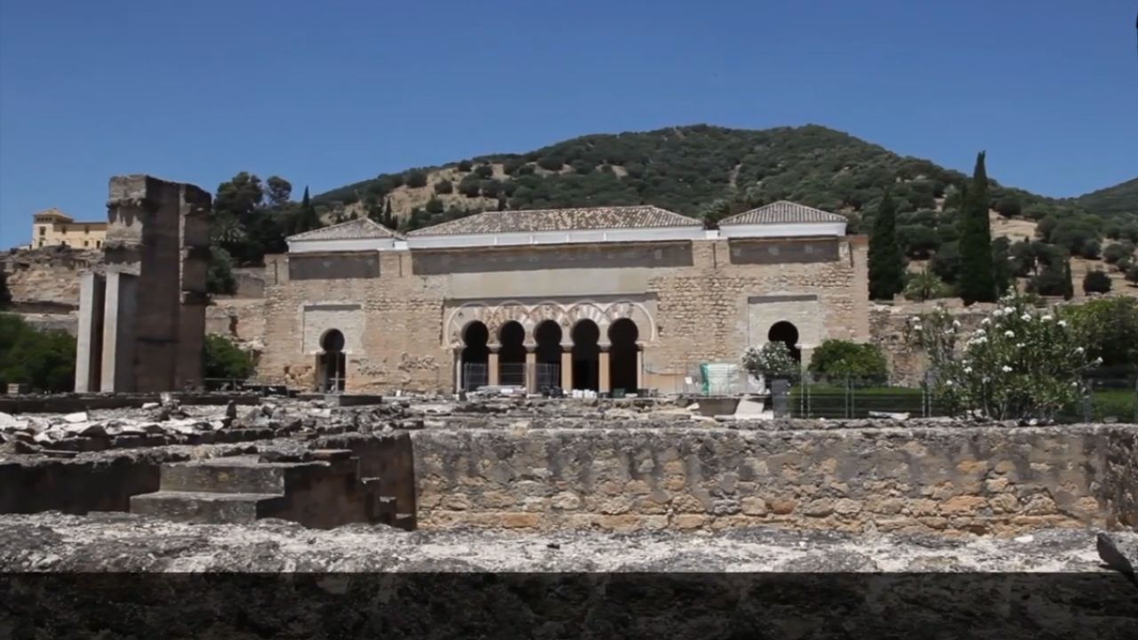 Múltiplos destroços de portal de 1.000 anos são descobertos na Espanha