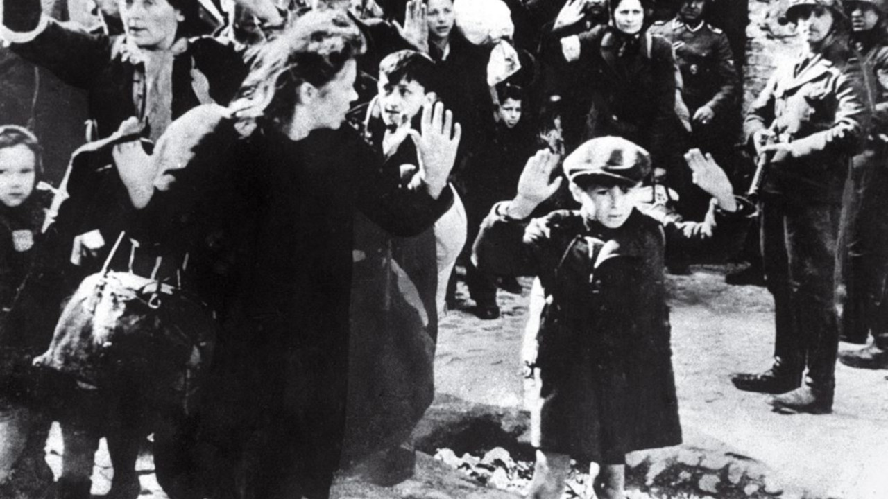 A imagem que virou simbolo das crianças vítimas do Holocausto