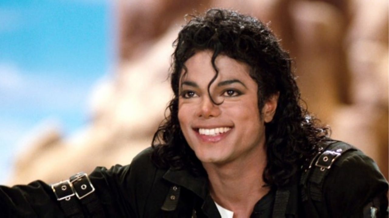 Desde a morte de Michael Jackson, família do Rei do Pop já faturou 11 bilhões de reais