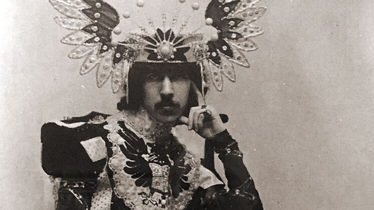 Do luxo a falência: as extravagâncias de  Henry Cyril Paget, o Marquês Dançante