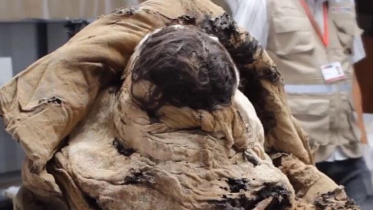 Múmia de homem Inca morto há 600 anos é aberta por especialistas