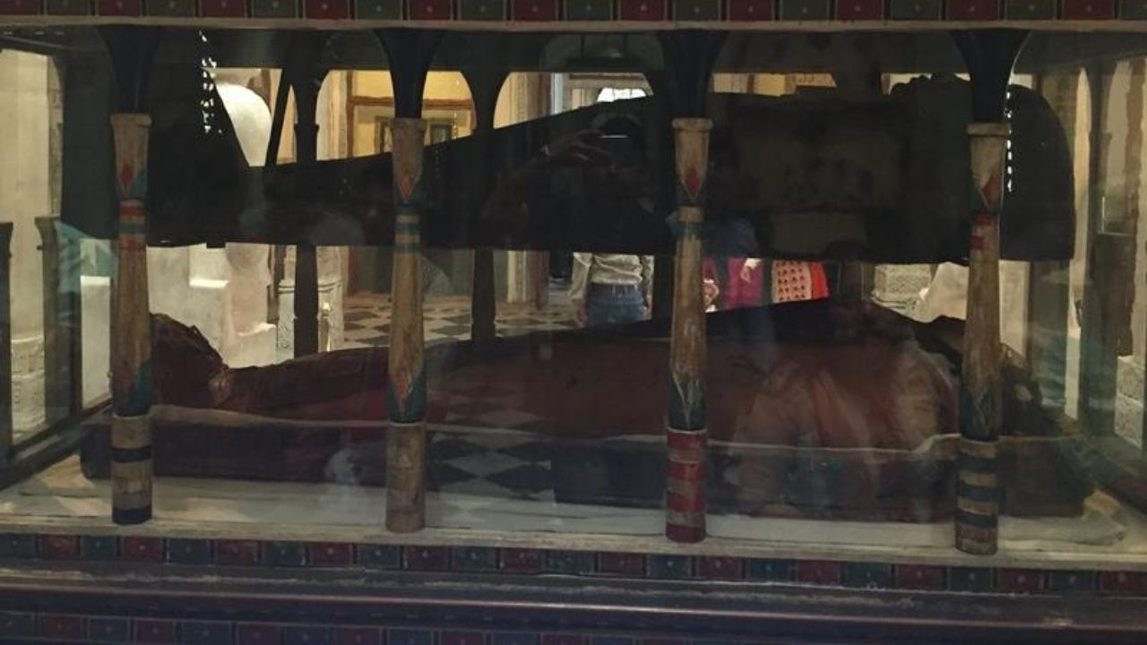 Na Índia, múmia de 2.400 anos é “resgatada” após inundação
