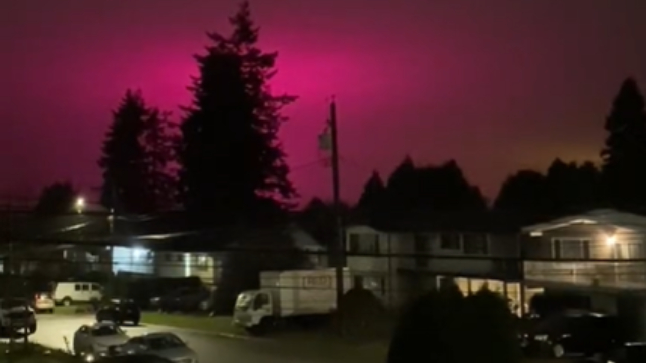 Veja o que deixou o céu cor de rosa no Canadá