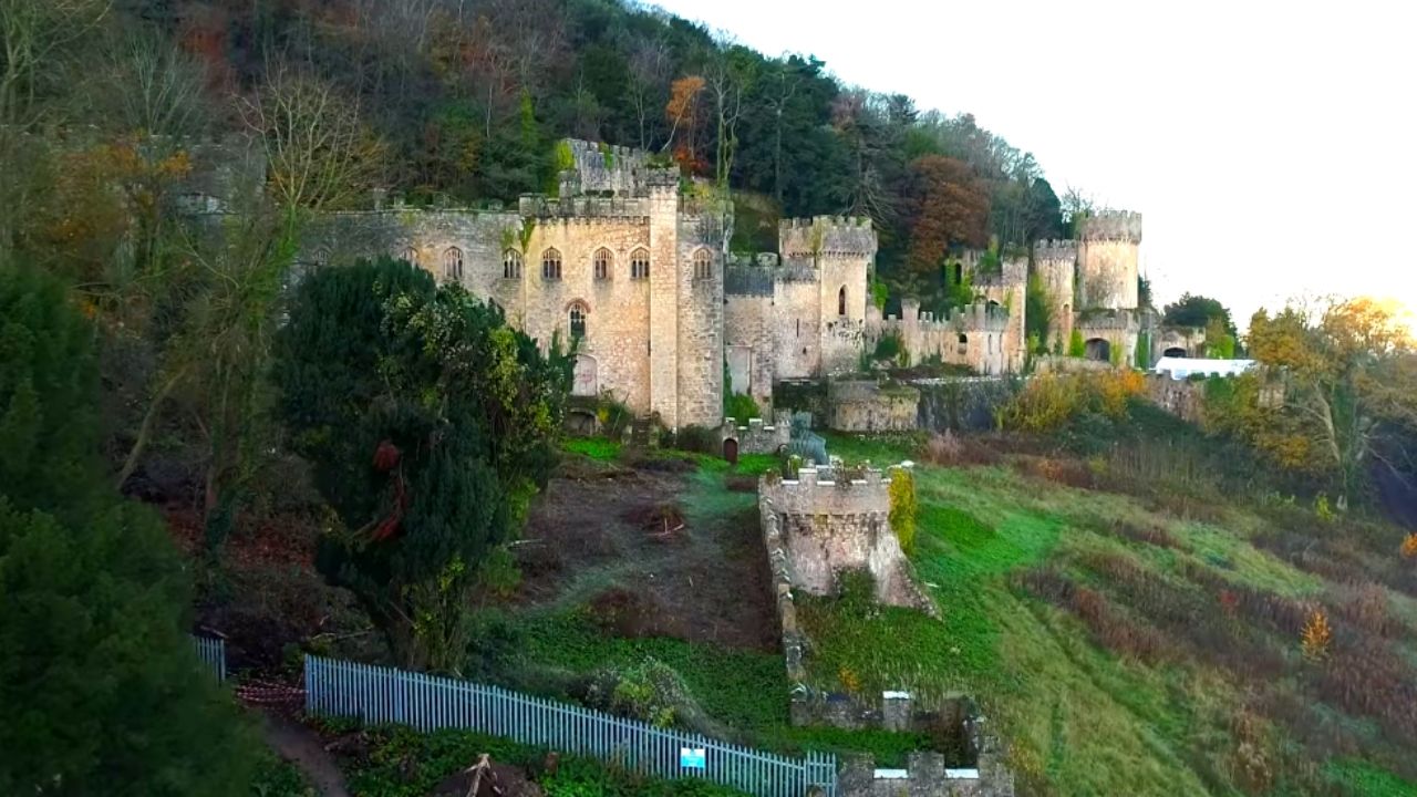 A instigante história por trás do castelo abandonado de Gwrych
