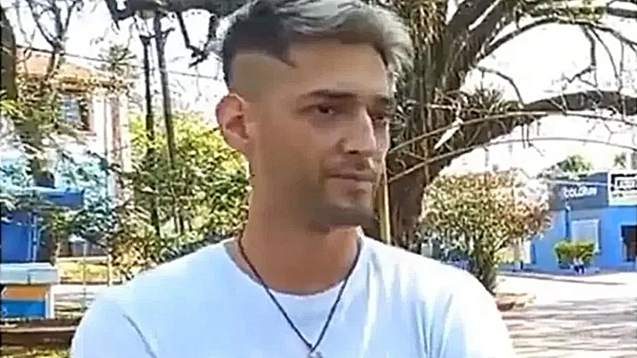 Desempregado acha bolsa com quantia milionária em espécie e devolve ao dono