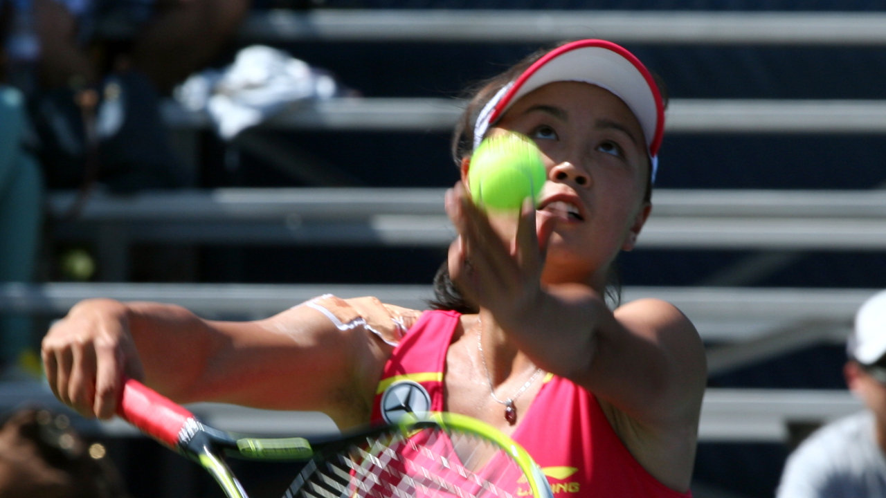 Peng Shuai: CEO da Associação de Tênis Feminino exige provas de que a tenista está segura