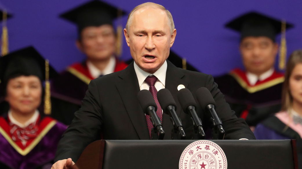Poder militar-industrial russo trará ‘vitória inevitável’ na Ucrânia, diz Putin