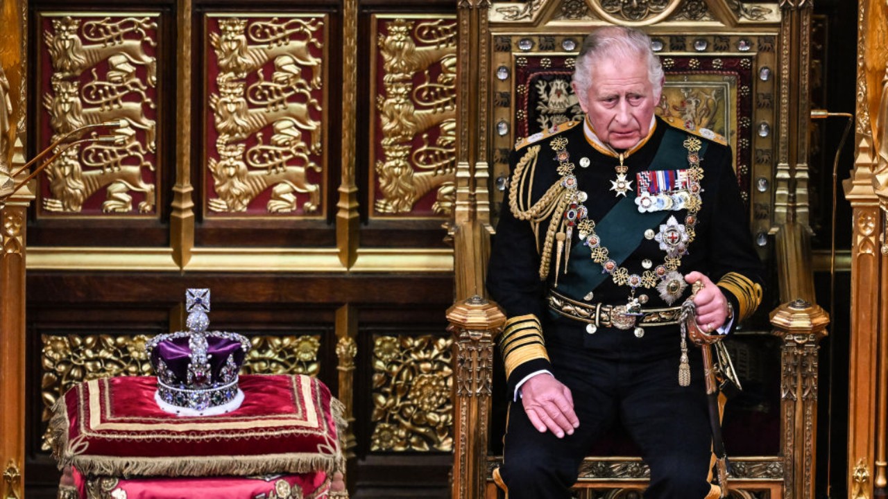 Rei Charles III é mais rico que sua mãe, a rainha Elizabeth II, com fortuna de mais de R$ 11 bi