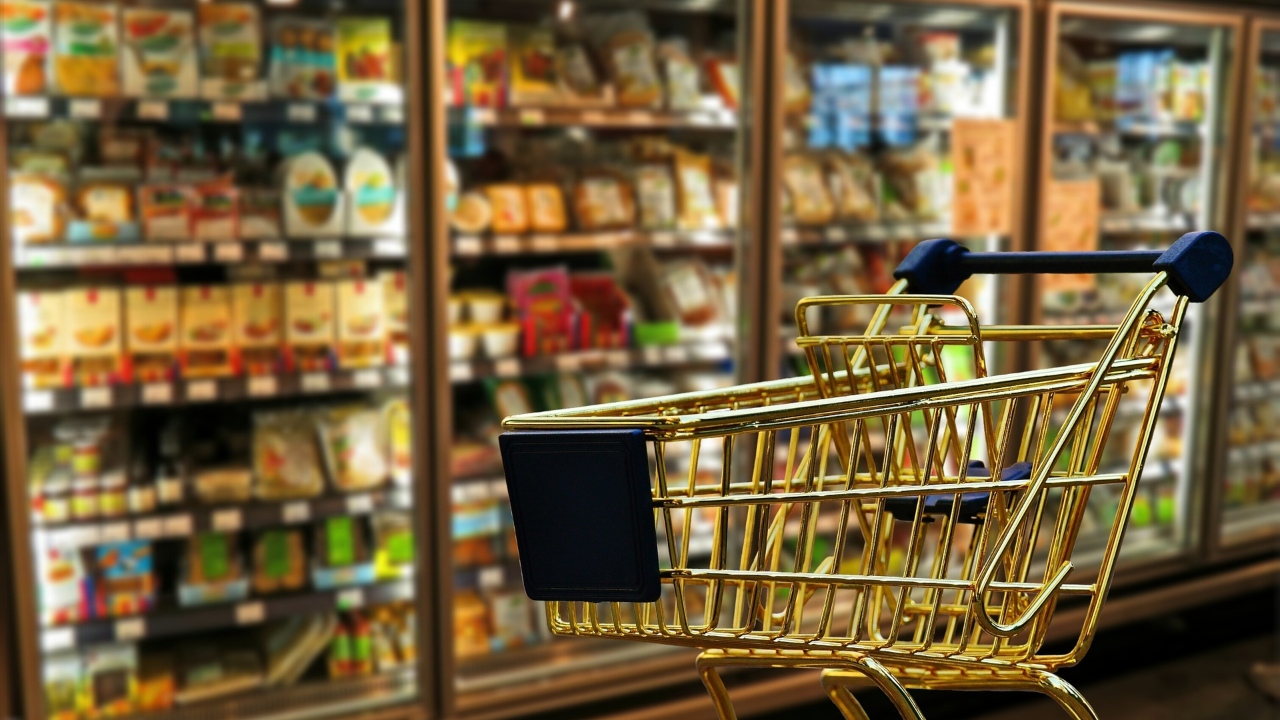Mostarda some das prateleiras de mercados na França