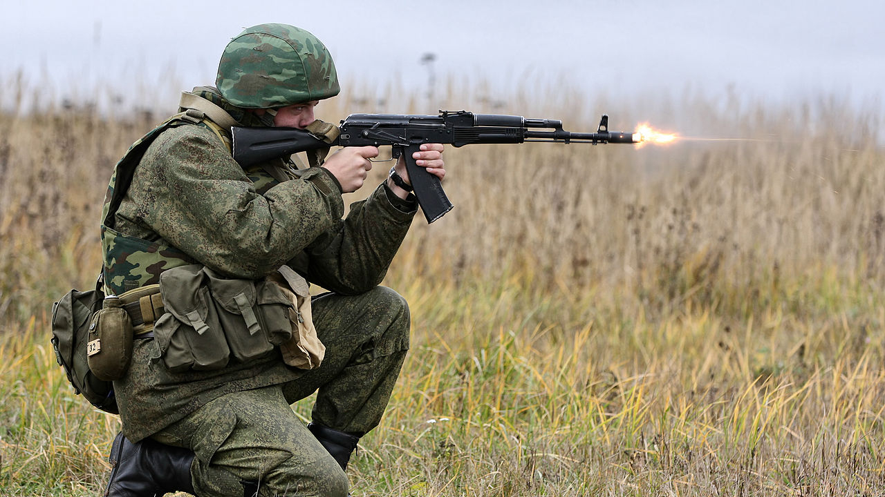 Rússia treina tropas nas fronteiras com a Ucrânia