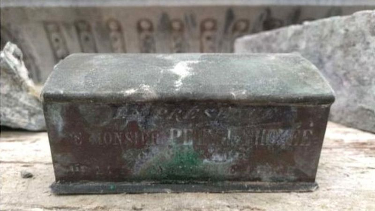Coração do primeiro prefeito de cidade belga é encontrado em fonte