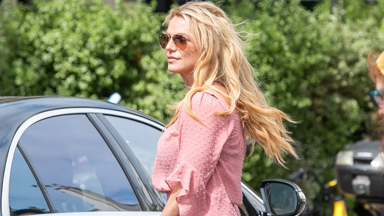 Britney Spears fecha contrato milionário para escrever livro de memórias