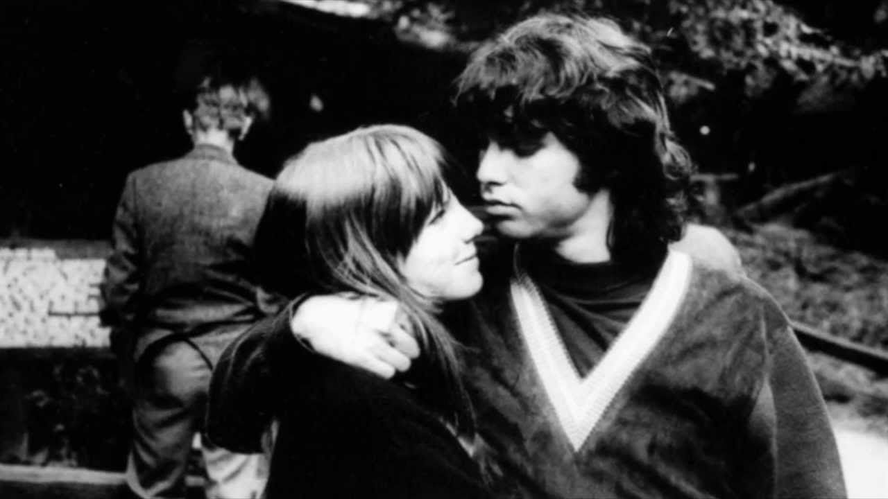 O triste fim de Pamela Courson, viúva de Jim Morrison